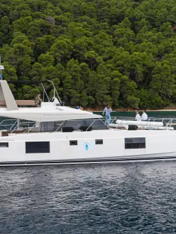 Late-Season Sailing: Hidden Bays, Empty Moorings & Power Catamaran Charters
