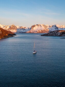 Sail Norway Differently: Arctic Yacht Charter Adventures Off The Beaten Path
