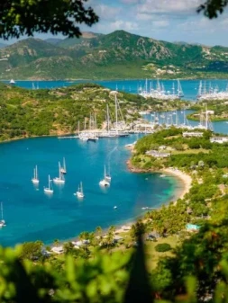 Exclusive Yacht Charters to Celebrity-Favored Islands: Sail Like the Stars