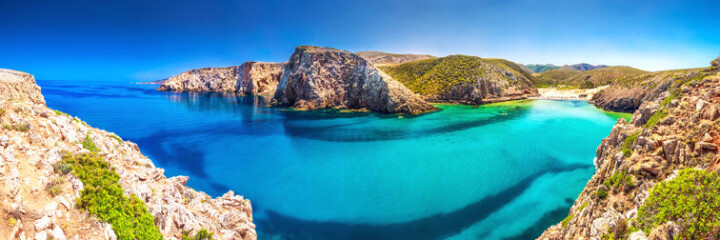 Sailing Around Corsica: 7 Hidden Gem Islands in Sardinia