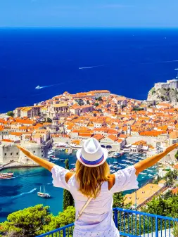 Yacht Charter in Split vs Dubrovnik: Prevailing Winds, Mooring Costs, and Routes