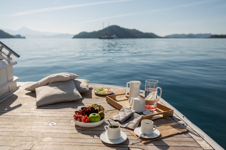 luxury yachting breakfast yacht4less